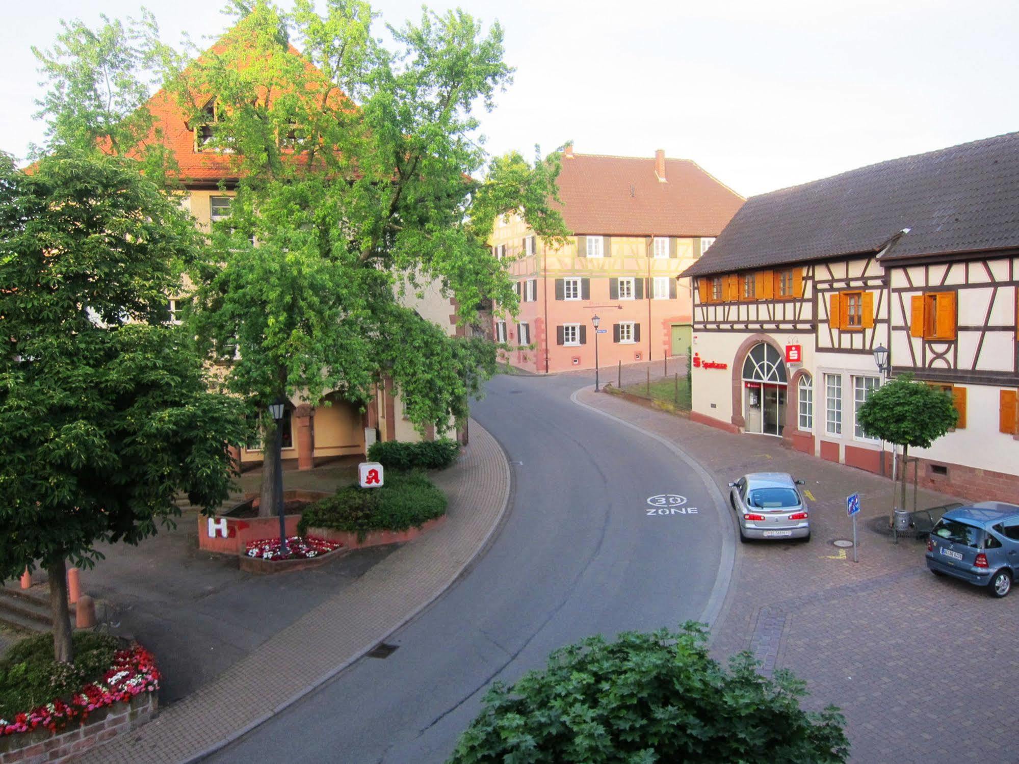 Hotel Landgasthof Sonne Mahlberg Exterior photo