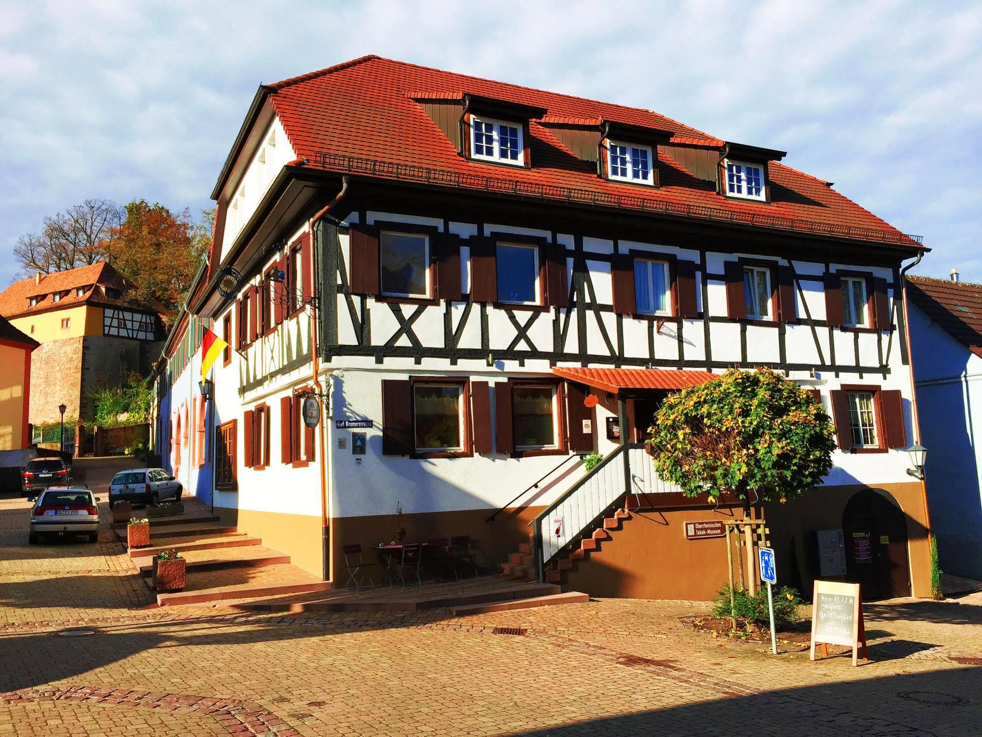 Hotel Landgasthof Sonne Mahlberg Exterior photo